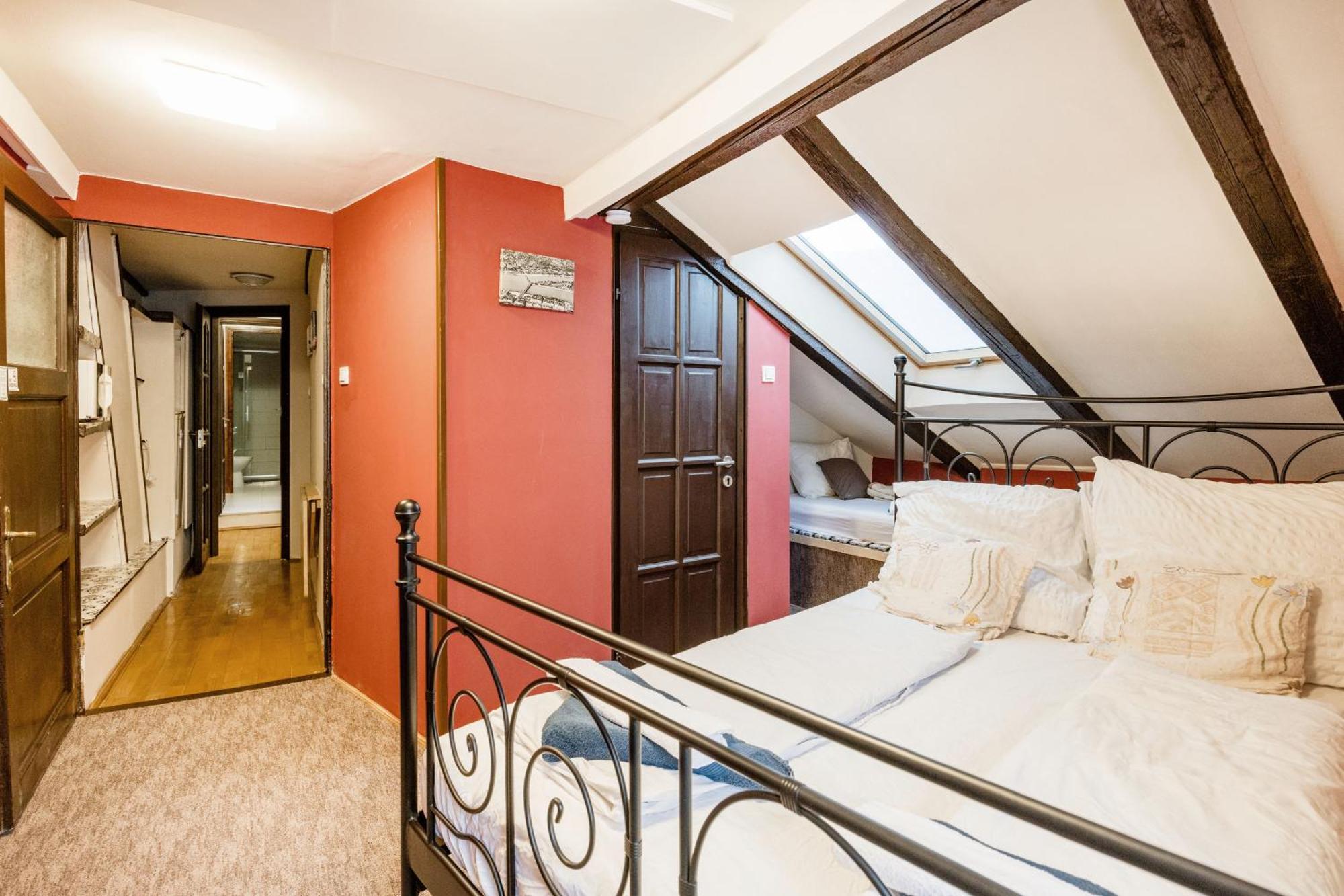 Gul Baba Saray Apartments Budapest Esterno foto